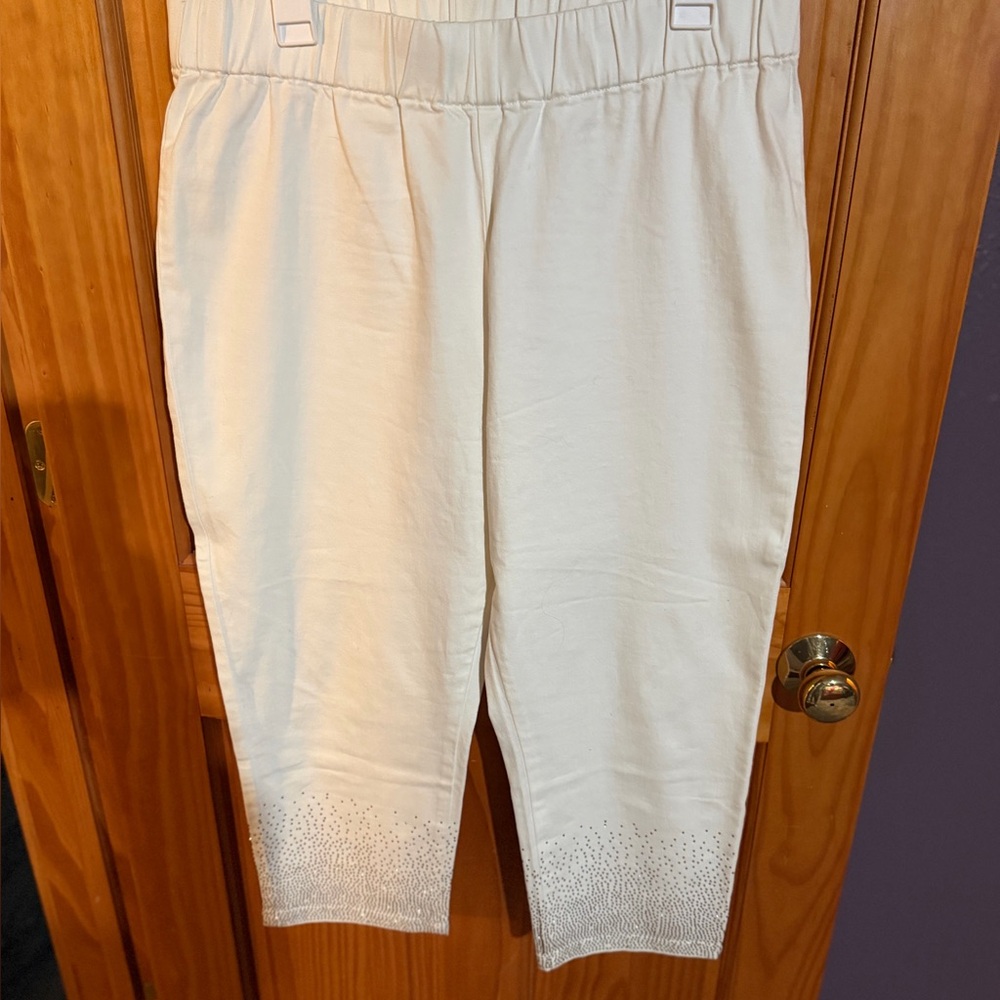 Soft Surroundings White Studded Capris
